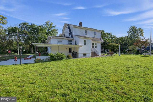 222 N BERLIN RD, Lindenwold, NJ 08021