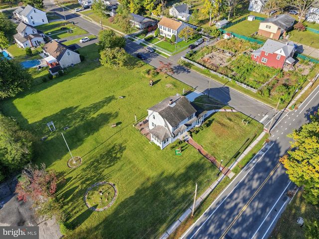 222 N BERLIN RD, Lindenwold, NJ 08021