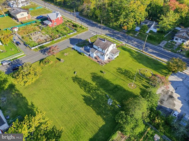 222 N BERLIN RD, Lindenwold, NJ 08021