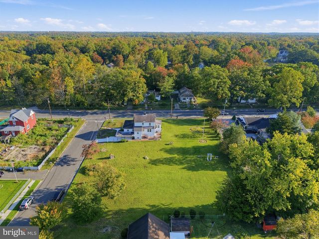 222 N BERLIN RD, Lindenwold, NJ 08021