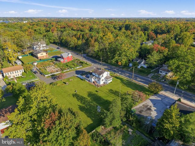 222 N BERLIN RD, Lindenwold, NJ 08021