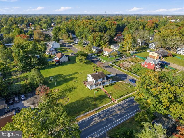 222 N BERLIN RD, Lindenwold, NJ 08021