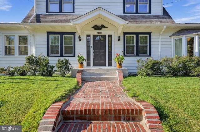 222 N BERLIN RD, Lindenwold, NJ 08021