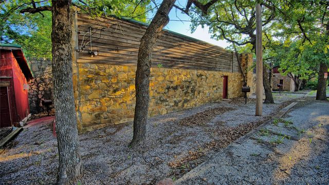 5144 Us-77, Davis, OK 73030