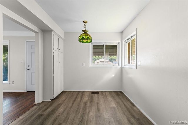 1601 S Bassett Street, Detroit, MI 48217