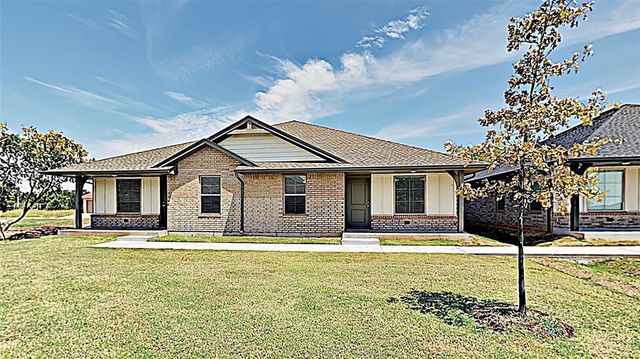 11521 Keystone Circle, Oklahoma City, OK 73114