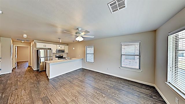 11521 Keystone Circle, Oklahoma City, OK 73114