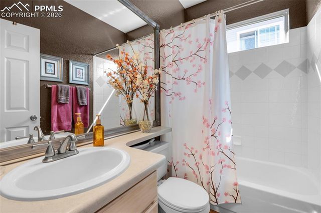 5810 Wolf Village Drive, Colorado Springs, CO 80924