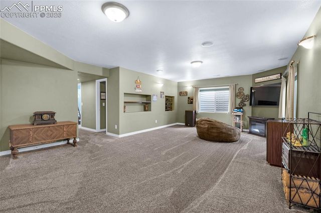 5810 Wolf Village Drive, Colorado Springs, CO 80924