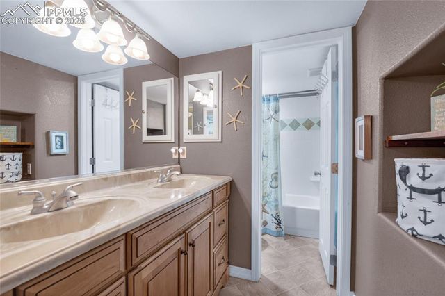 5810 Wolf Village Drive, Colorado Springs, CO 80924