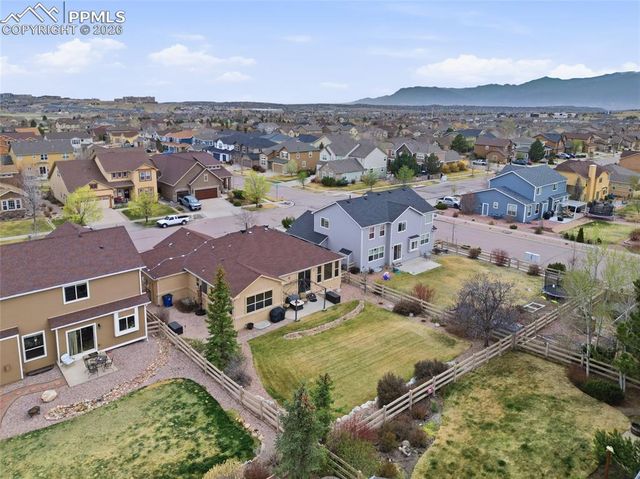 5810 Wolf Village Drive, Colorado Springs, CO 80924
