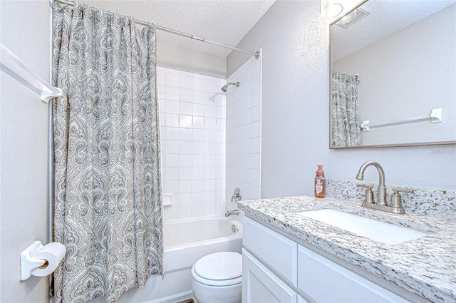 228 HARDCASTLE PLACE, Valrico, FL 33594