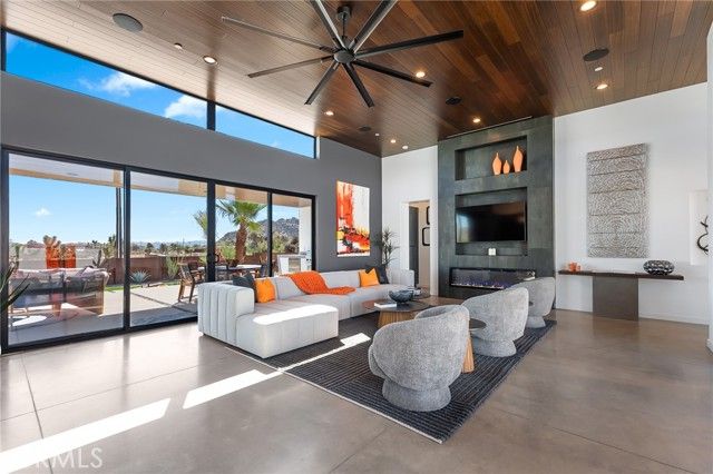 5165 Roy Rogers, Pioneertown, CA 92268