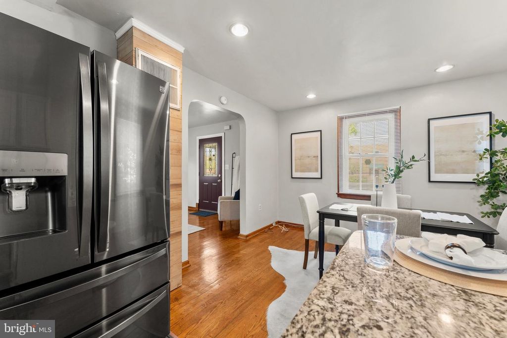 Image 21 of property listing at 5615 QUEENS CHAPEL RD, Hyattsville, MD 20782