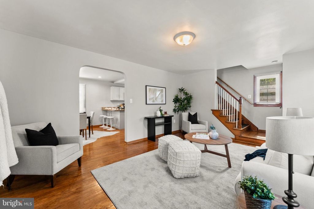 Image 24 of property listing at 5615 QUEENS CHAPEL RD, Hyattsville, MD 20782