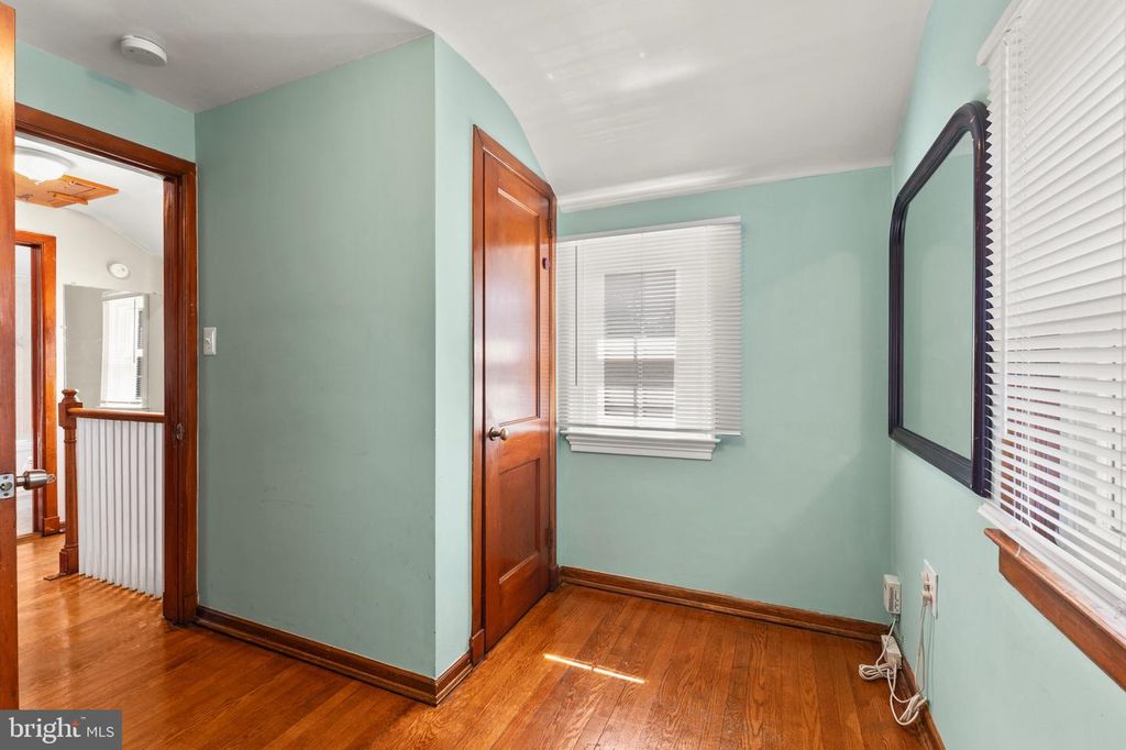 Image 38 of property listing at 5615 QUEENS CHAPEL RD, Hyattsville, MD 20782