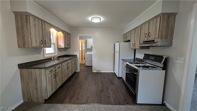 7502 Goldenrod Drive, Mentor On The Lake, OH 44060