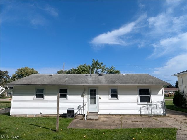 7502 Goldenrod Drive, Mentor On The Lake, OH 44060