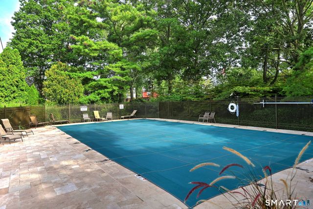 105 Harbor Drive APT 107, Stamford, CT 06902