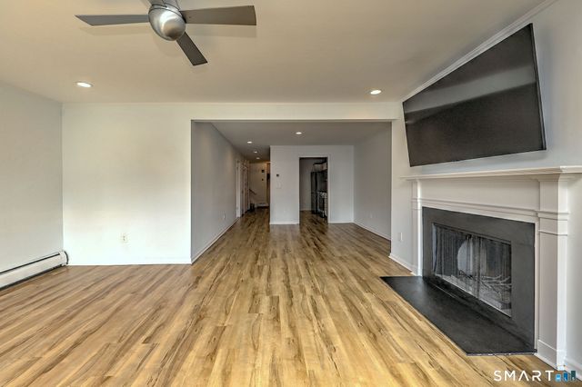 105 Harbor Drive APT 107, Stamford, CT 06902