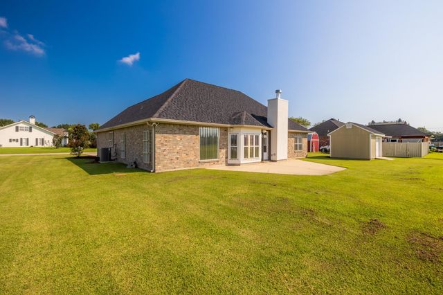 149 Bayou Crossing Drive, Raceland, LA 70394