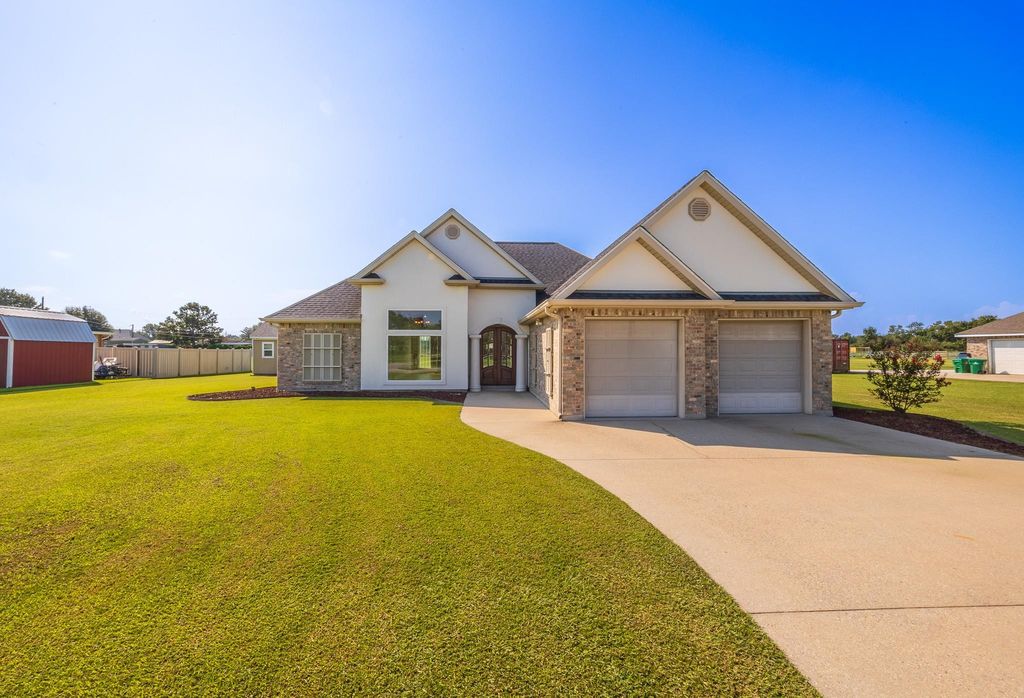 149 Bayou Crossing Drive, Raceland, LA 70394