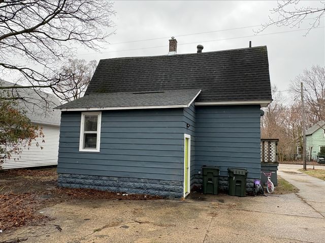 314 W Southern Avenue, Muskegon, MI 49441
