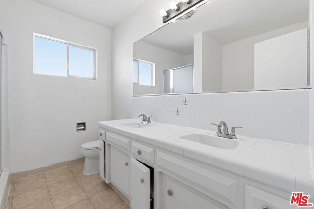 2332 S Beverly Glen Boulevard 5, Los Angeles, CA 90064