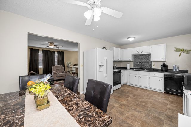 104 Girard Street, Port Byron, IL 61275