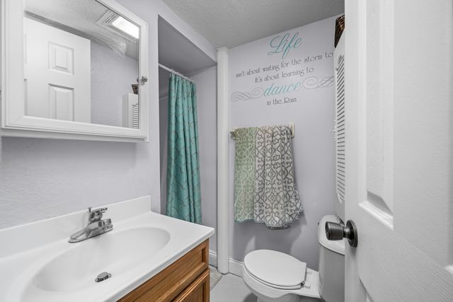 104 Girard Street, Port Byron, IL 61275