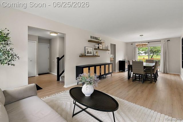 45071 Yorkshire Drive, Novi, MI 48375
