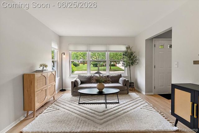 45071 Yorkshire Drive, Novi, MI 48375