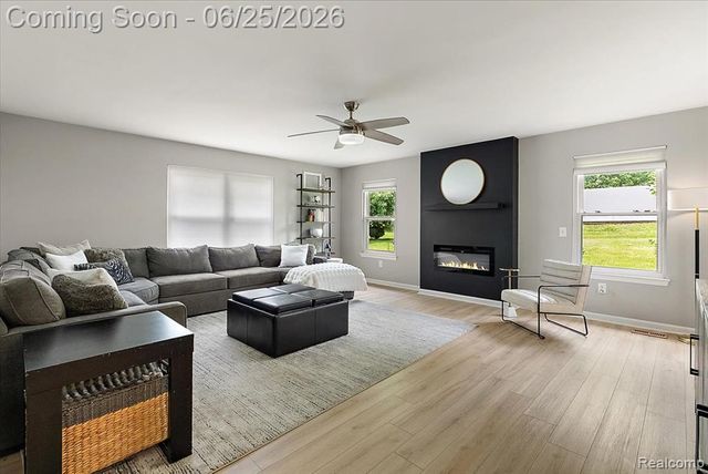 45071 Yorkshire Drive, Novi, MI 48375