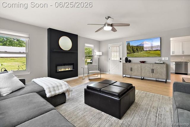 45071 Yorkshire Drive, Novi, MI 48375
