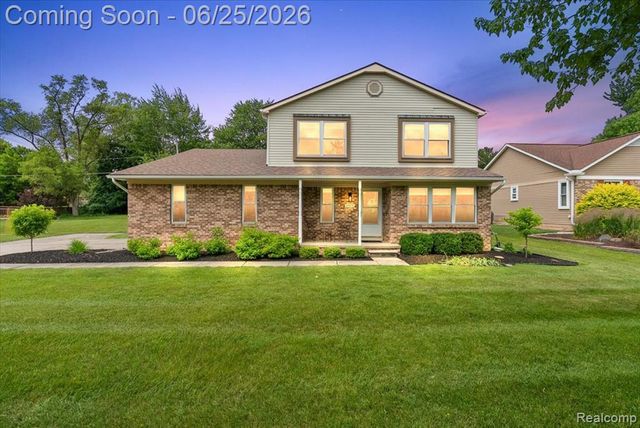 45071 Yorkshire Drive, Novi, MI 48375