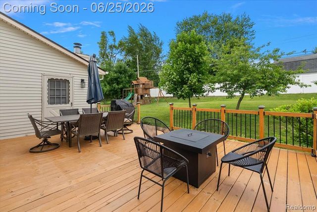45071 Yorkshire Drive, Novi, MI 48375