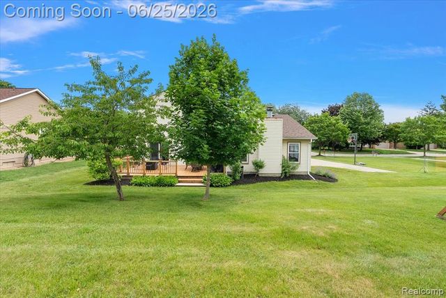 45071 Yorkshire Drive, Novi, MI 48375