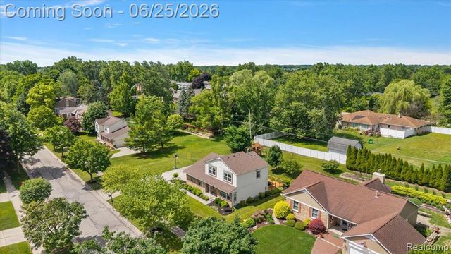 45071 Yorkshire Drive, Novi, MI 48375