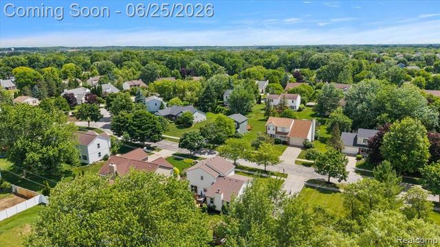 45071 Yorkshire Drive, Novi, MI 48375