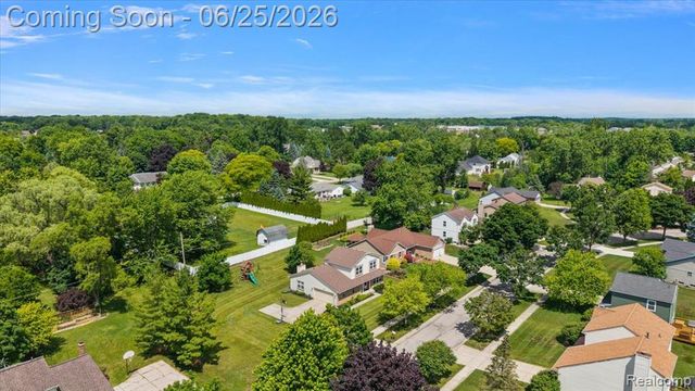 45071 Yorkshire Drive, Novi, MI 48375
