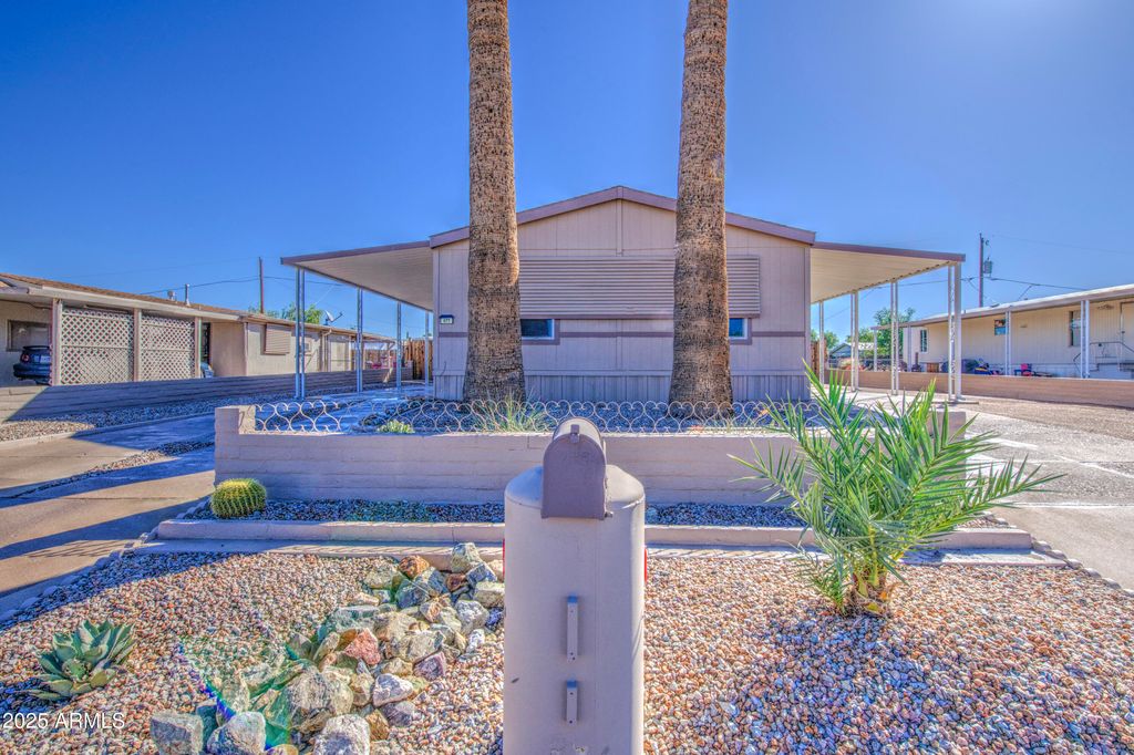 677 S 93RD Street, Mesa, AZ 85208