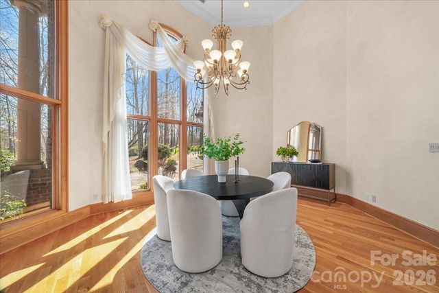 1043 Rolling Green Drive, Newton, NC 28658