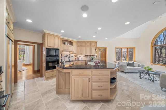 1043 Rolling Green Drive, Newton, NC 28658