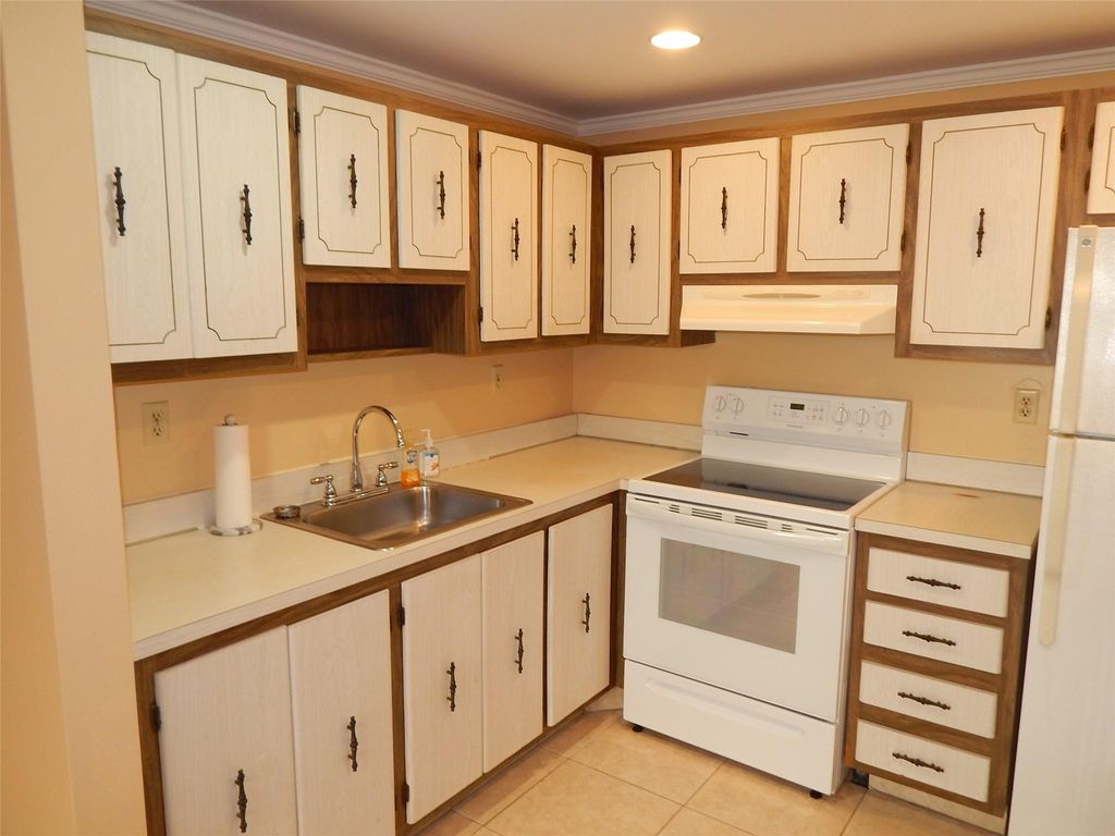 Image 11 of property listing at 393 Capri I 393, Delray Beach, FL 33484