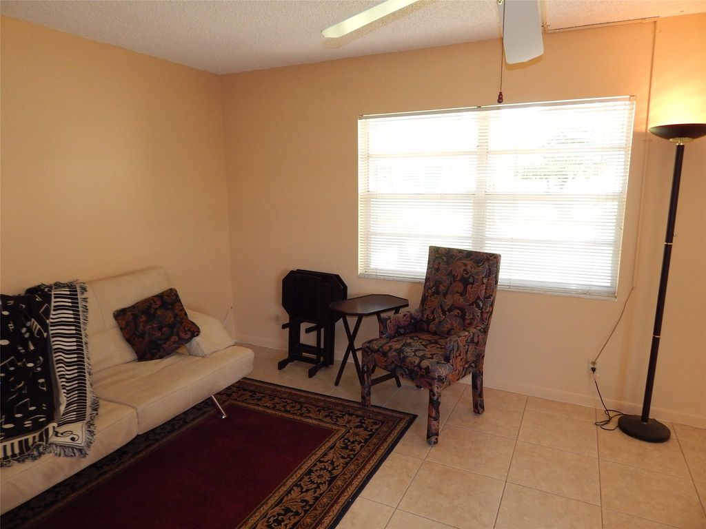 Image 9 of property listing at 393 Capri I 393, Delray Beach, FL 33484