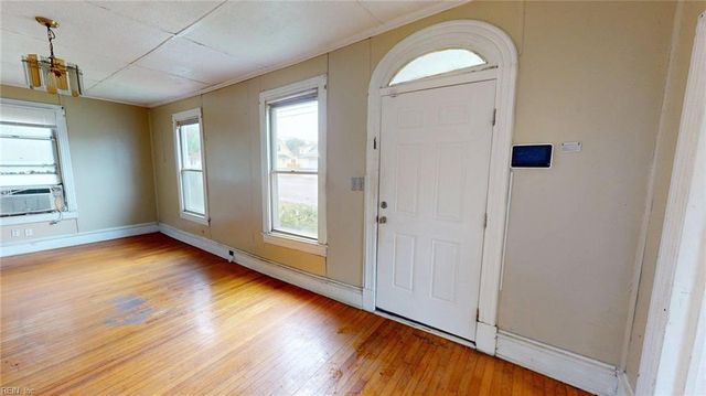 1913 Bay AVE, Hampton, VA 23661