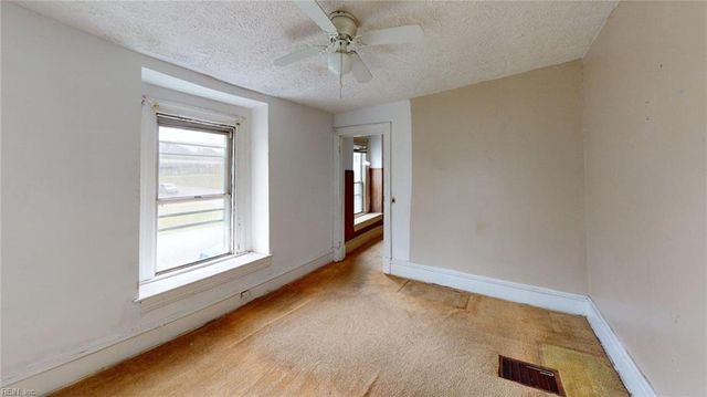 1913 Bay AVE, Hampton, VA 23661