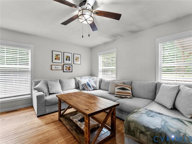 10130 Coalboro Rd, Chesterfield, VA 23838