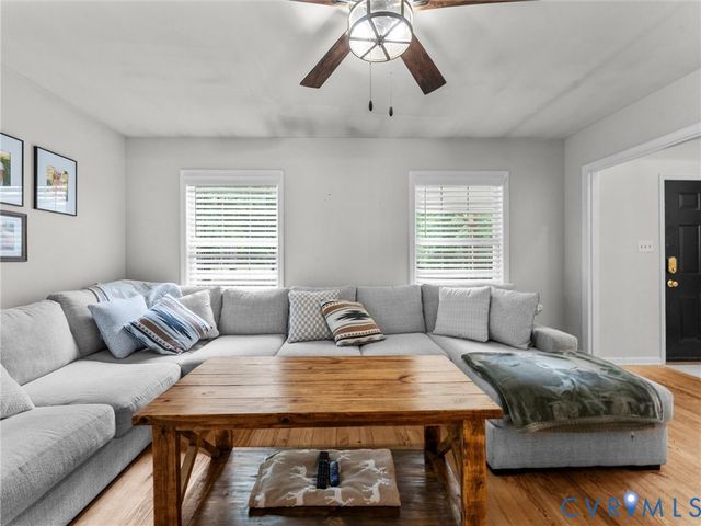 10130 Coalboro Rd, Chesterfield, VA 23838