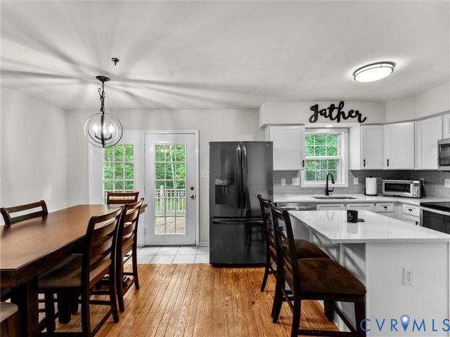 10130 Coalboro Rd, Chesterfield, VA 23838